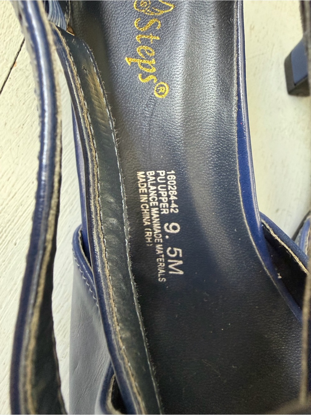 NEW Beacon Angel Steps Criss Cross Navy Blue Strappy Willow Pumps Heels 9.5 - Picture 4 of 5